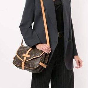 💎✨Authentic✨💎Louis Vuitton Monogram Saumur 30 Shoulder Bag